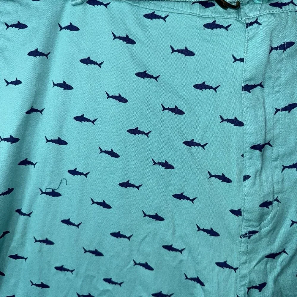 Galaxy by Harvic Men's Shark Print Shorts With Belt Size 50 NWT Beach - Picture 2 of 7